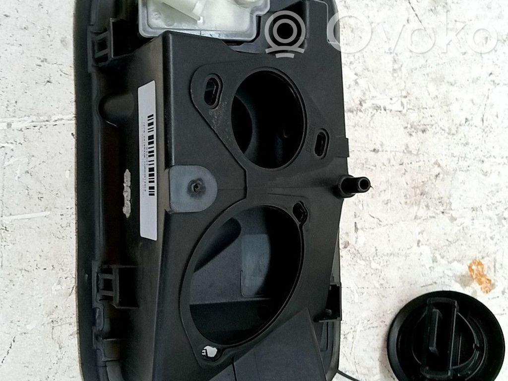 Renault Kangoo II Klapka wlewu paliwa 