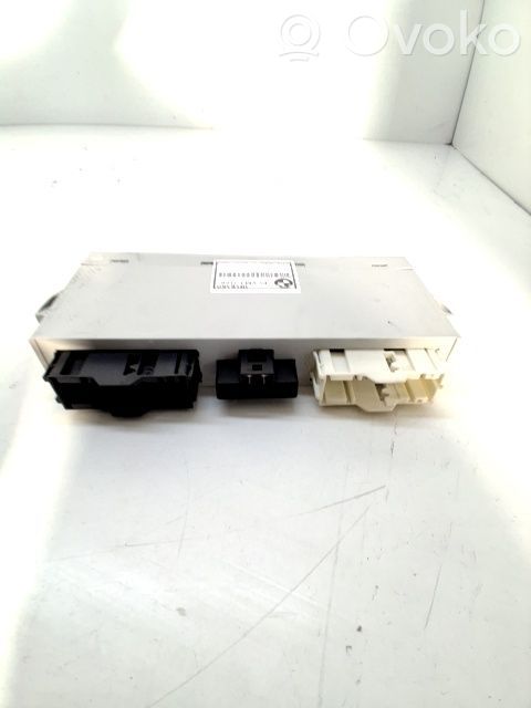 Unidad de control/módulo de carrocería central   61355A81917