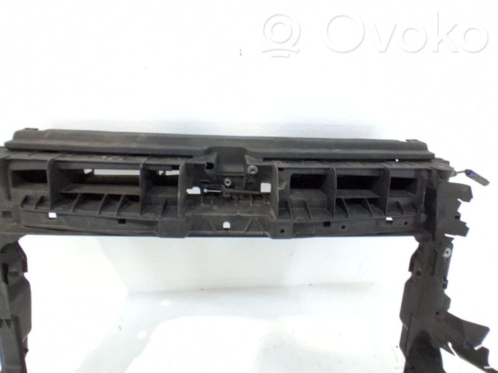 Volkswagen Tiguan Staffa di montaggio del radiatore 