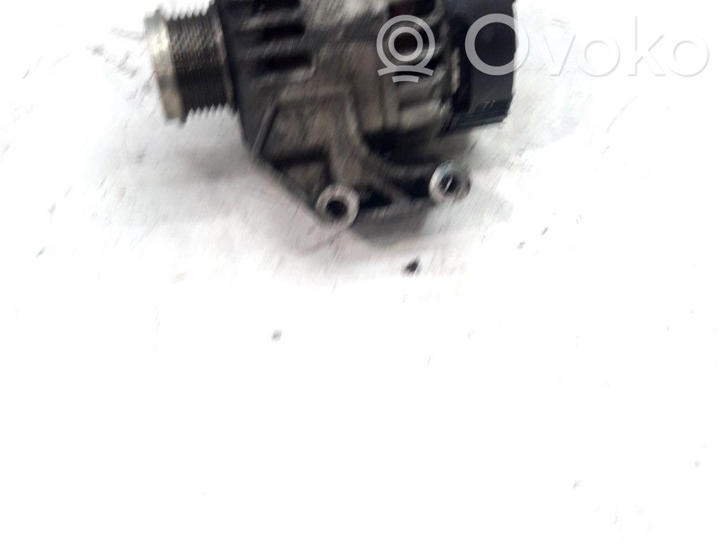 Opel Combo D Generator/alternator 