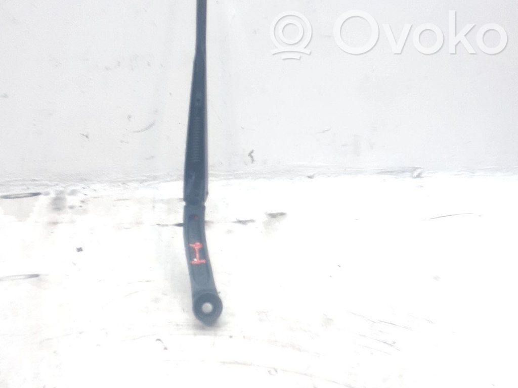 Suzuki Vitara (LY) Brazo del limpiaparabrisas delantero