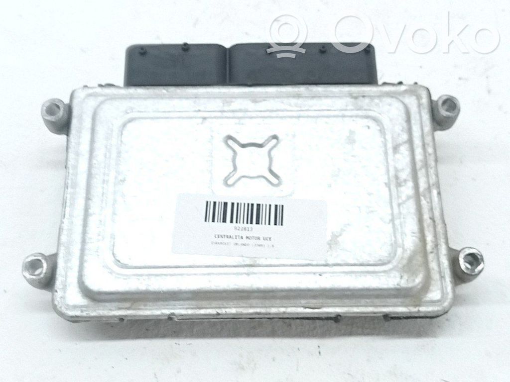 Unidad de control/módulo ECU del motor   25186531