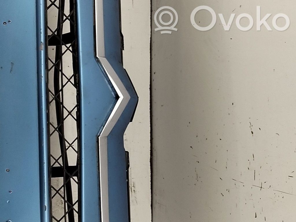 Citroen C4 I Parachoques delantero 