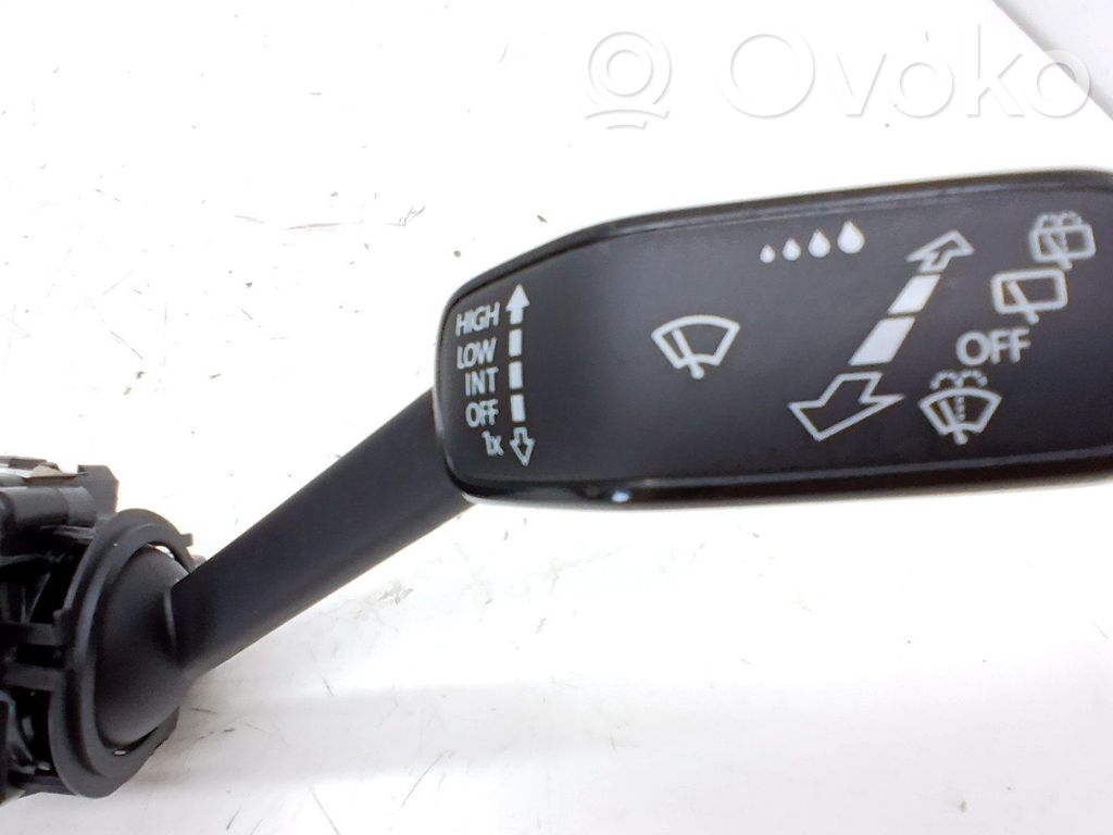 Skoda Fabia Mk1 (6Y) Boutons / interrupteurs volant