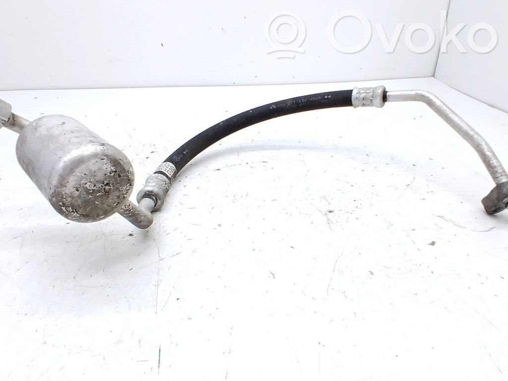 Toyota RAV 4 (XA30) Manguito/racor flexible para A/C