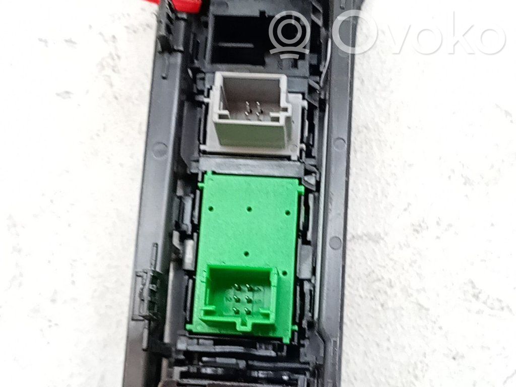 Citroen C3 Przełącznik / Przycisk kierownicy 