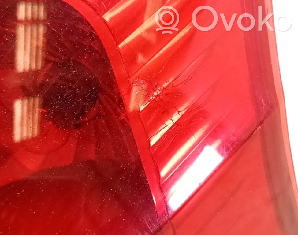 Takavalon polttimo   815510D110