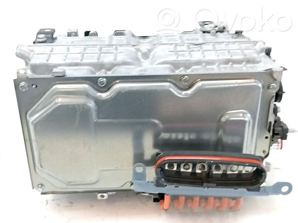 Toyota RAV 4 (XA40) Convertitore di tensione inverter 
