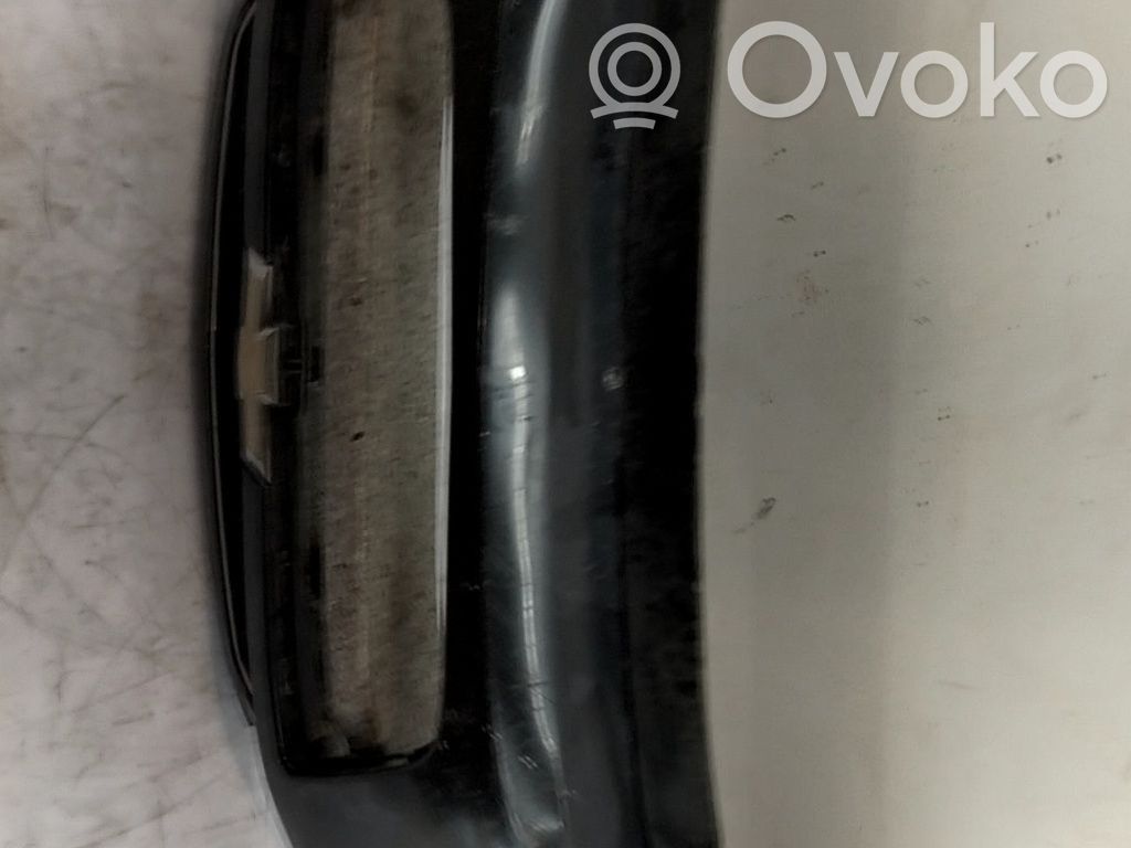 Chevrolet Aveo Parachoques delantero 