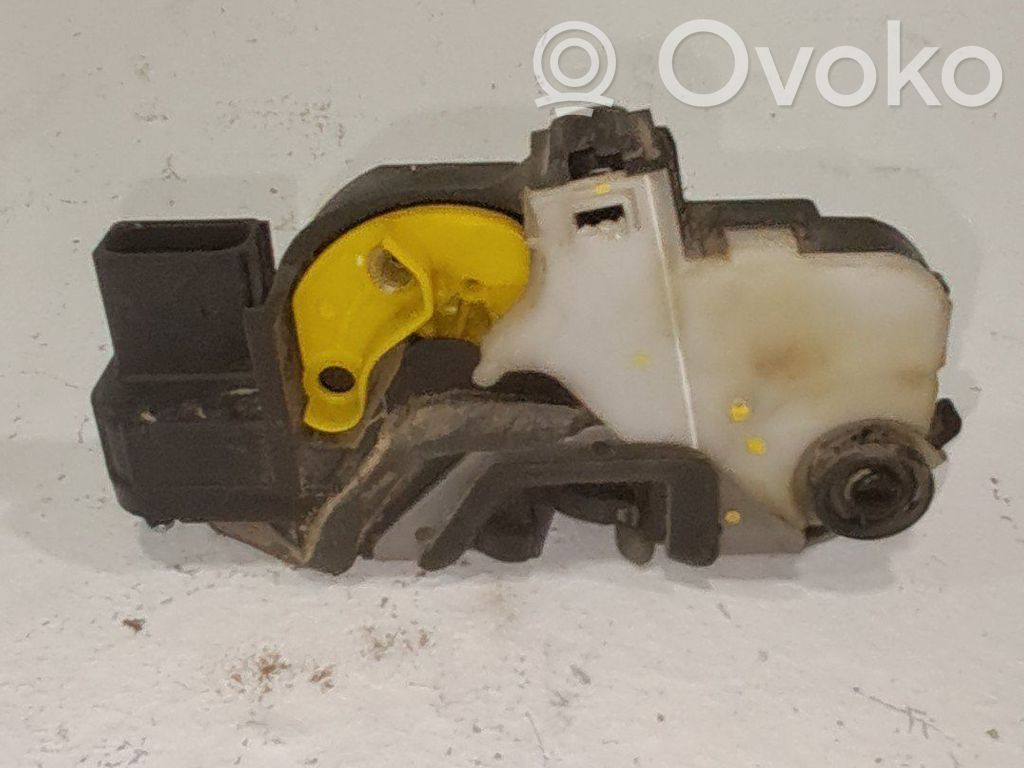 Opel Astra J Încuietoare ușă spate 