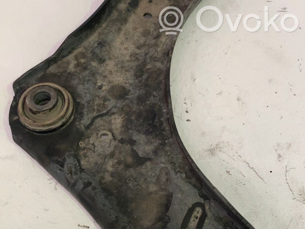 Renault Megane III Fourchette, bras de suspension inférieur avant