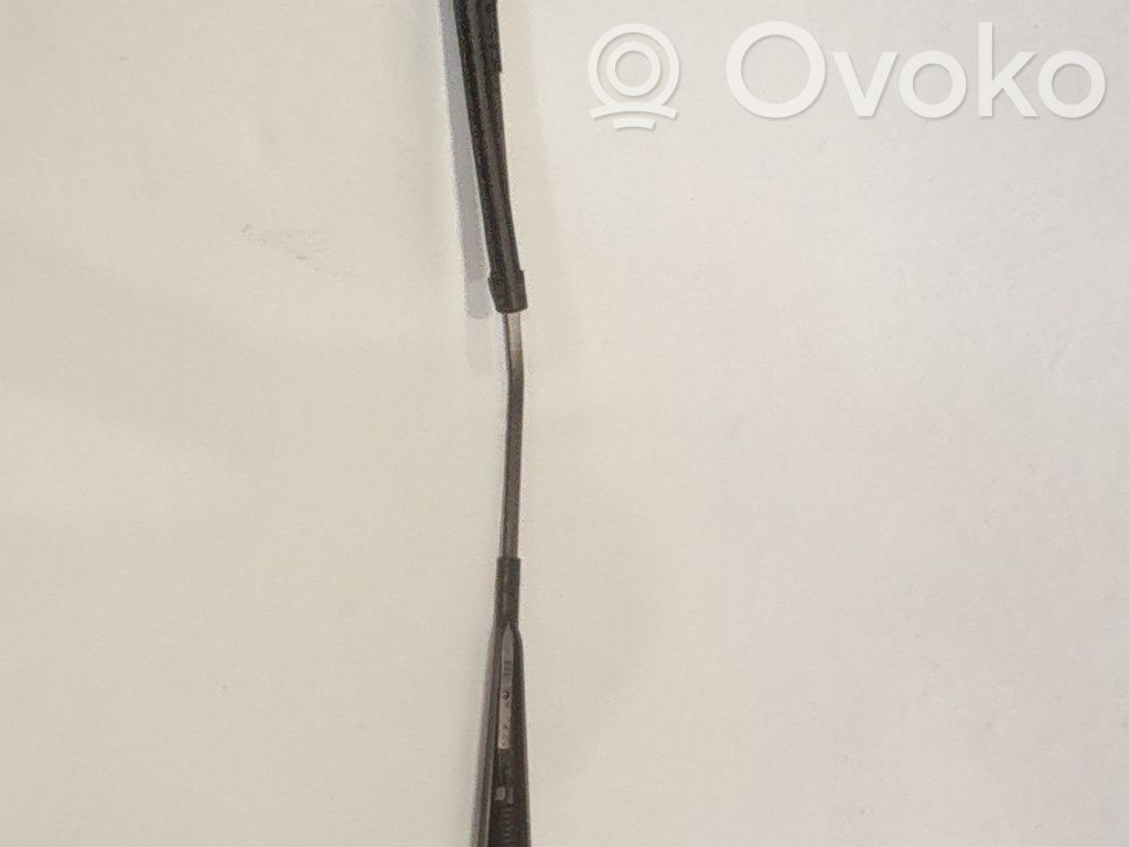 Brazo del limpiaparabrisas delantero   576955410B