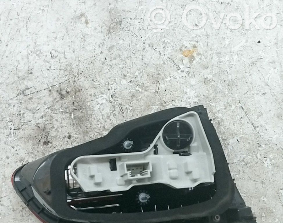 Volkswagen Golf VII Bec lampă spate 