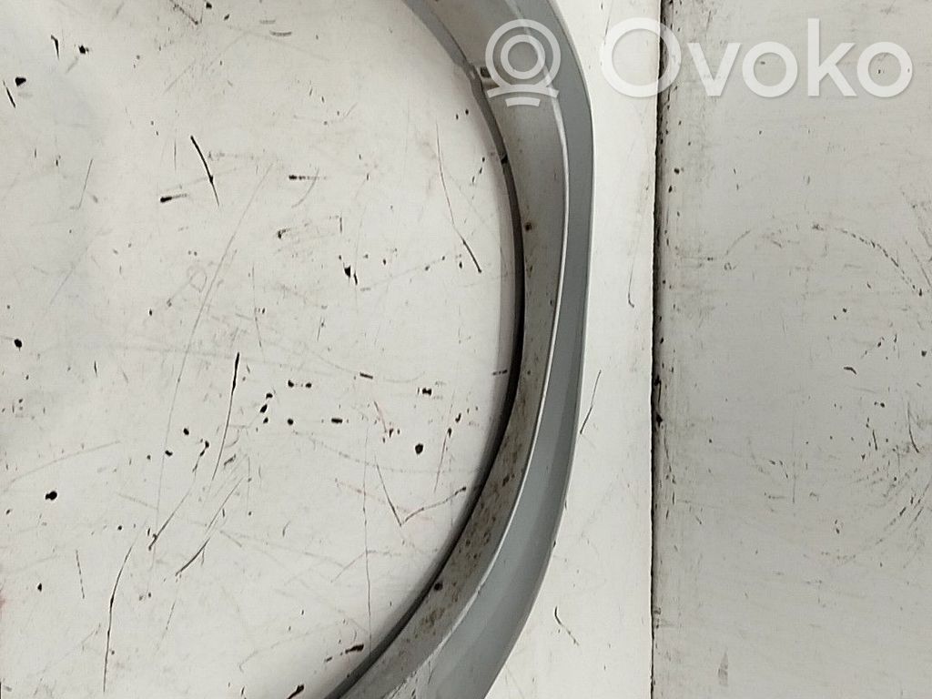 Toyota Land Cruiser (J100) Listwa błotnika tylnego 