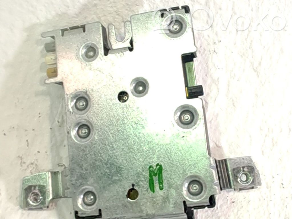 Amplificatore antenna   8P0035225