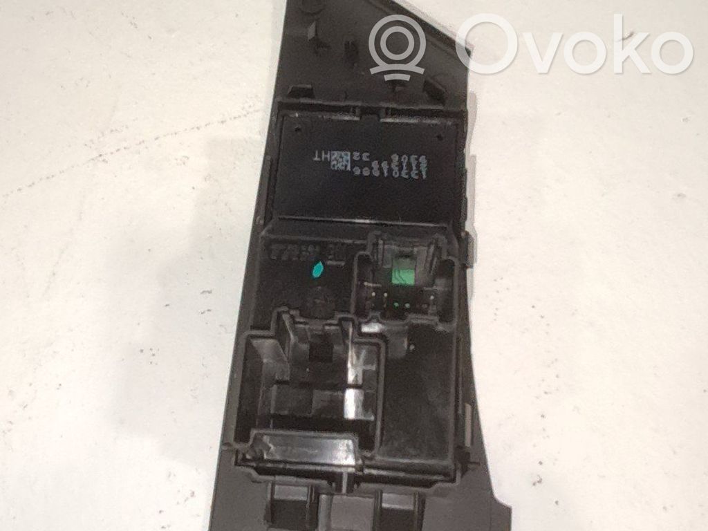 Opel Astra J Comutator comandă geamuri electrice 
