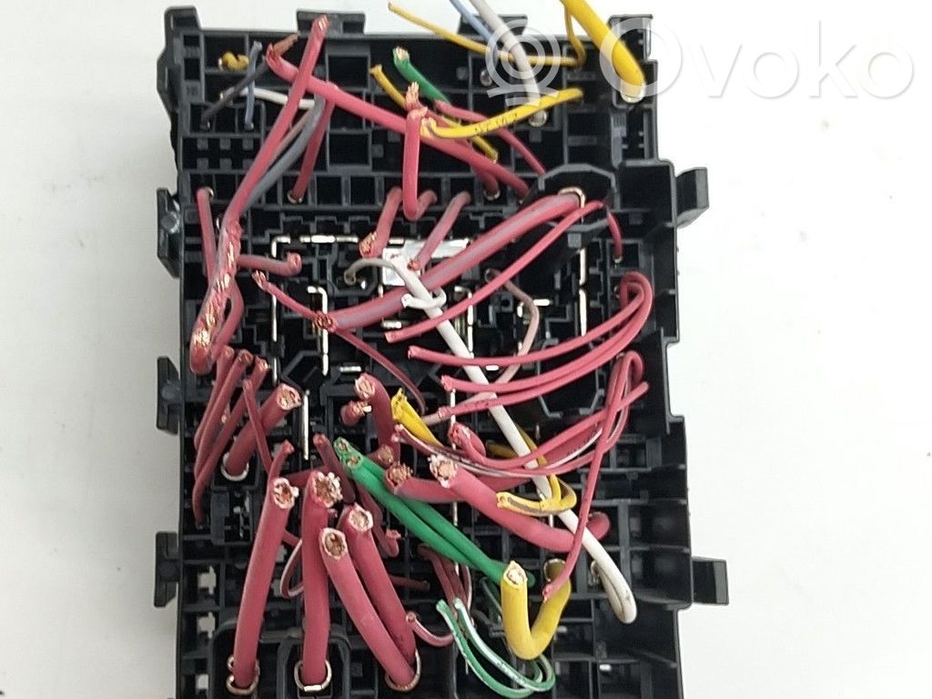 Módulo de fusible   243800453R