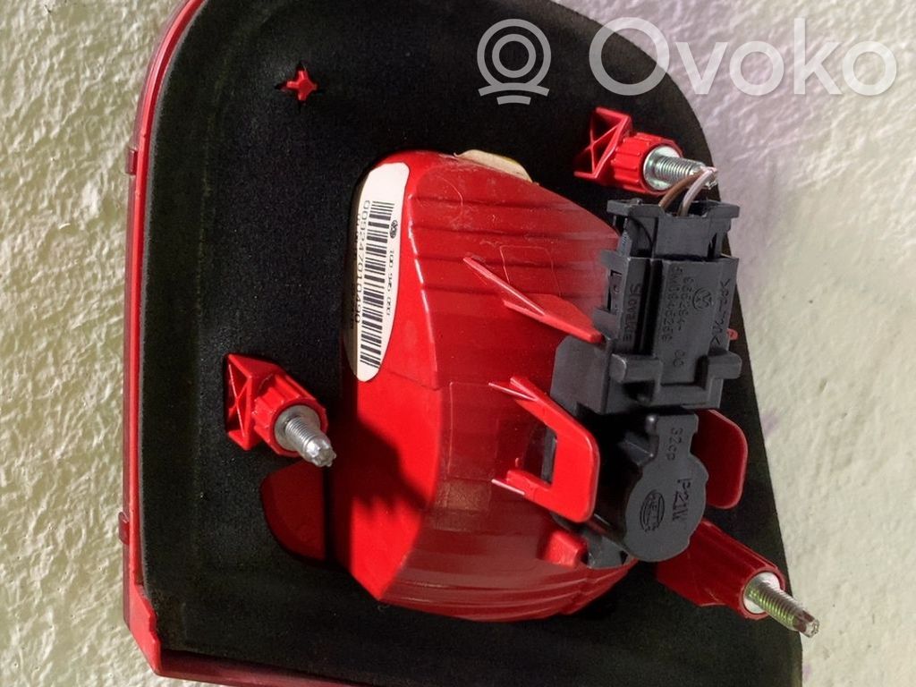Lámpara de faros/luces traseros   1Q0945093