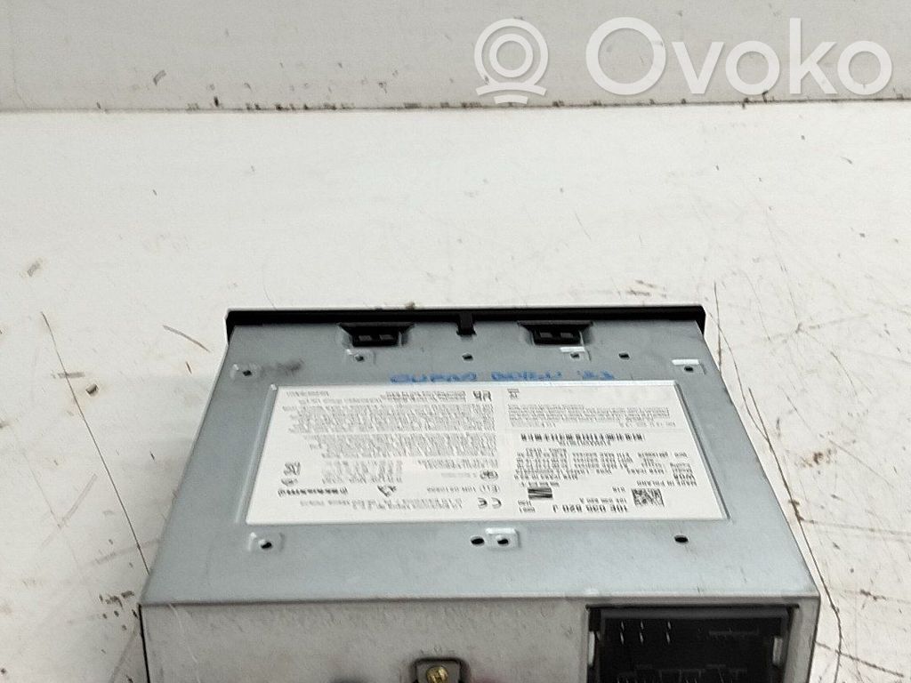 Radio / CD-Player / DVD-Player / Navigation   10E035820J