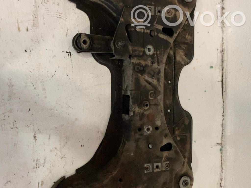 Renault Laguna I Sottotelaio anteriore 