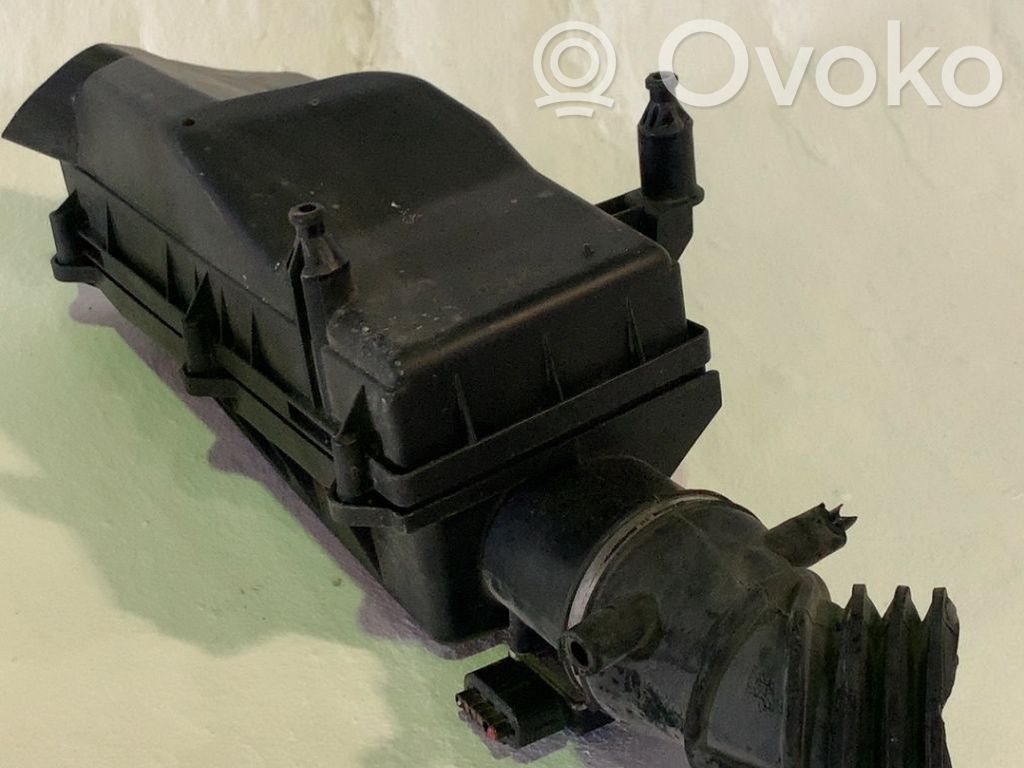 Ford Mondeo Mk III Scatola del filtro dell’aria 