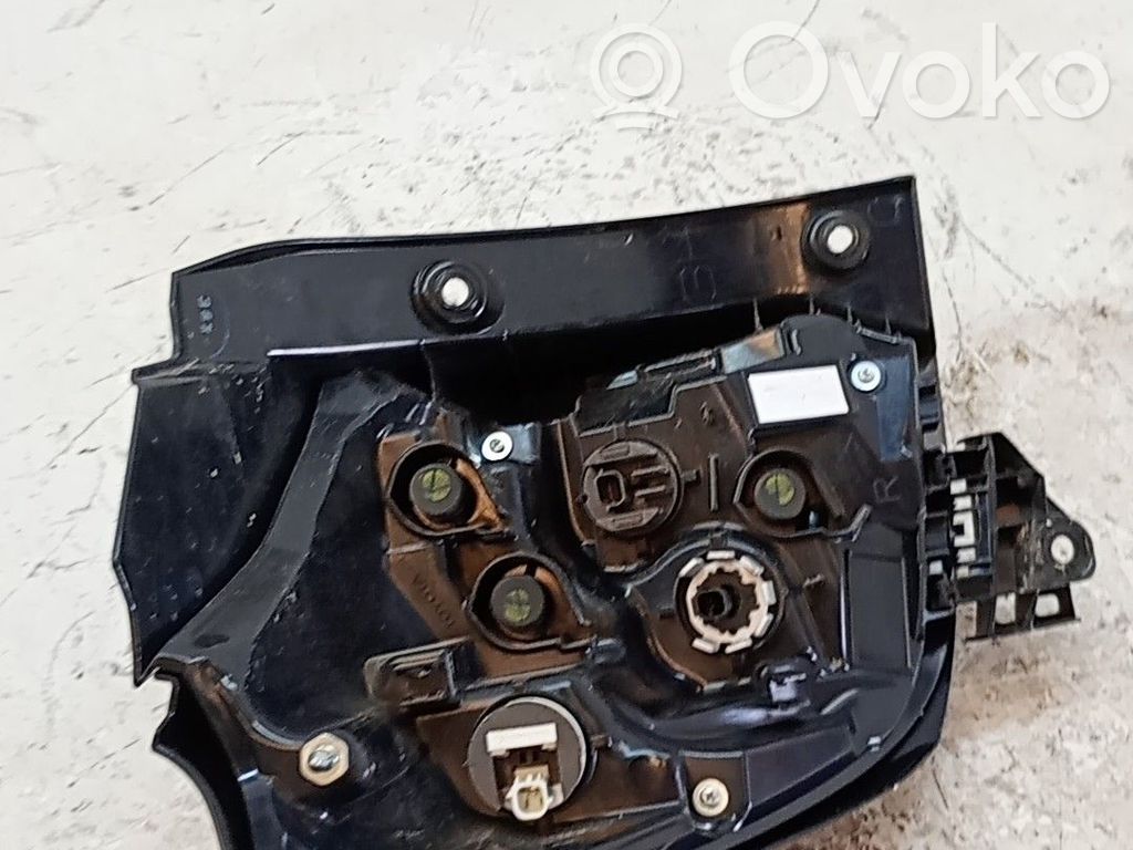 Toyota Yaris Bec lampă spate 