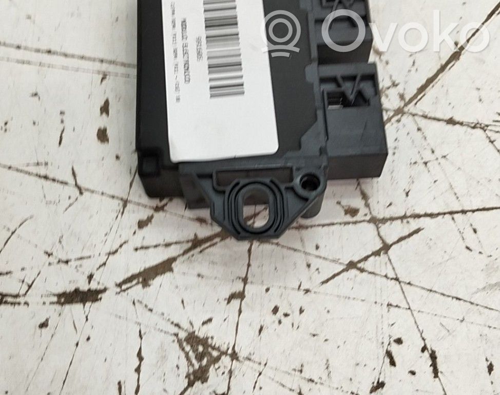 Korin keskiosan ohjainlaite   1EA919294D