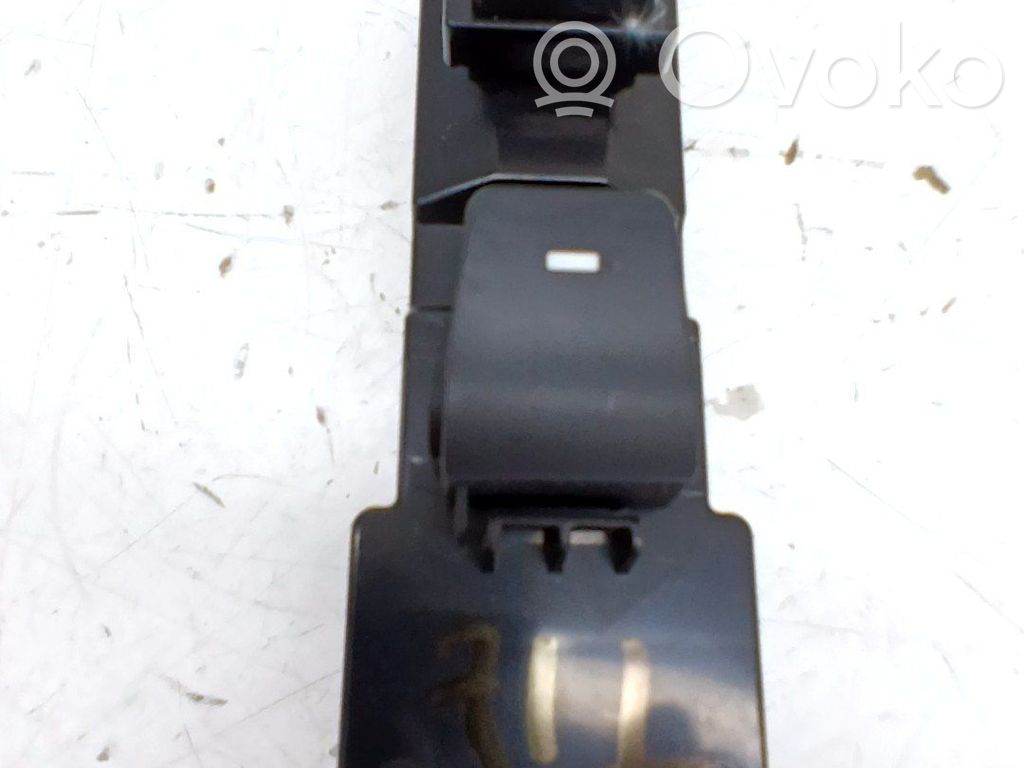 Interruptor del elevalunas eléctrico   93580D3021