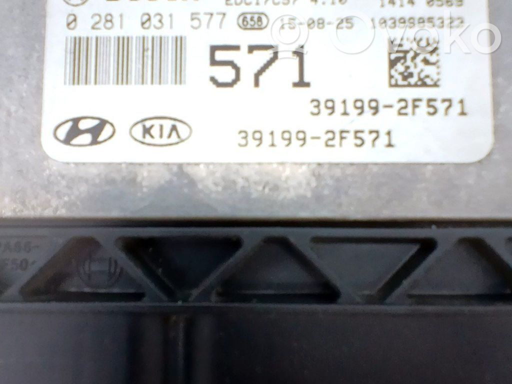 Hyundai Tucson TL Unitate control motor/modul ECU 