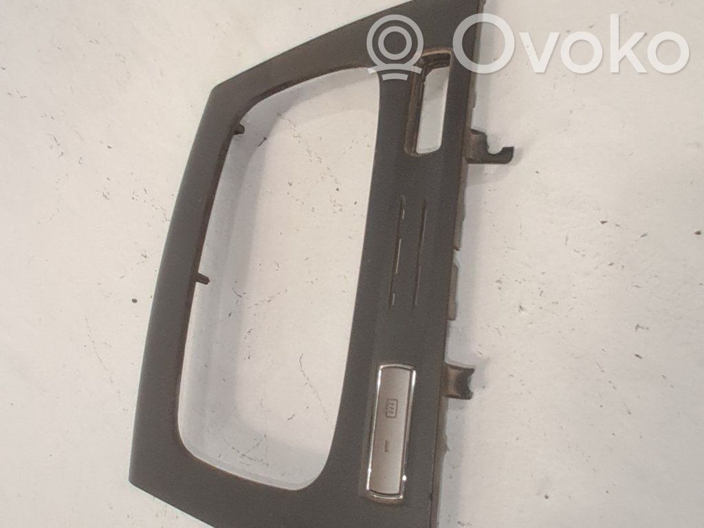 Moldura del panel   5118533,9T1618A802ADD6A7