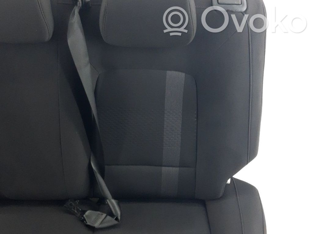Hyundai i20 Active Al treilea rând de scaune 