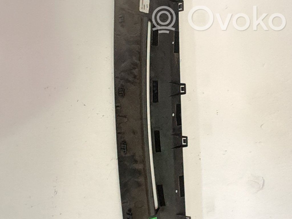 Muotolista   1650402380