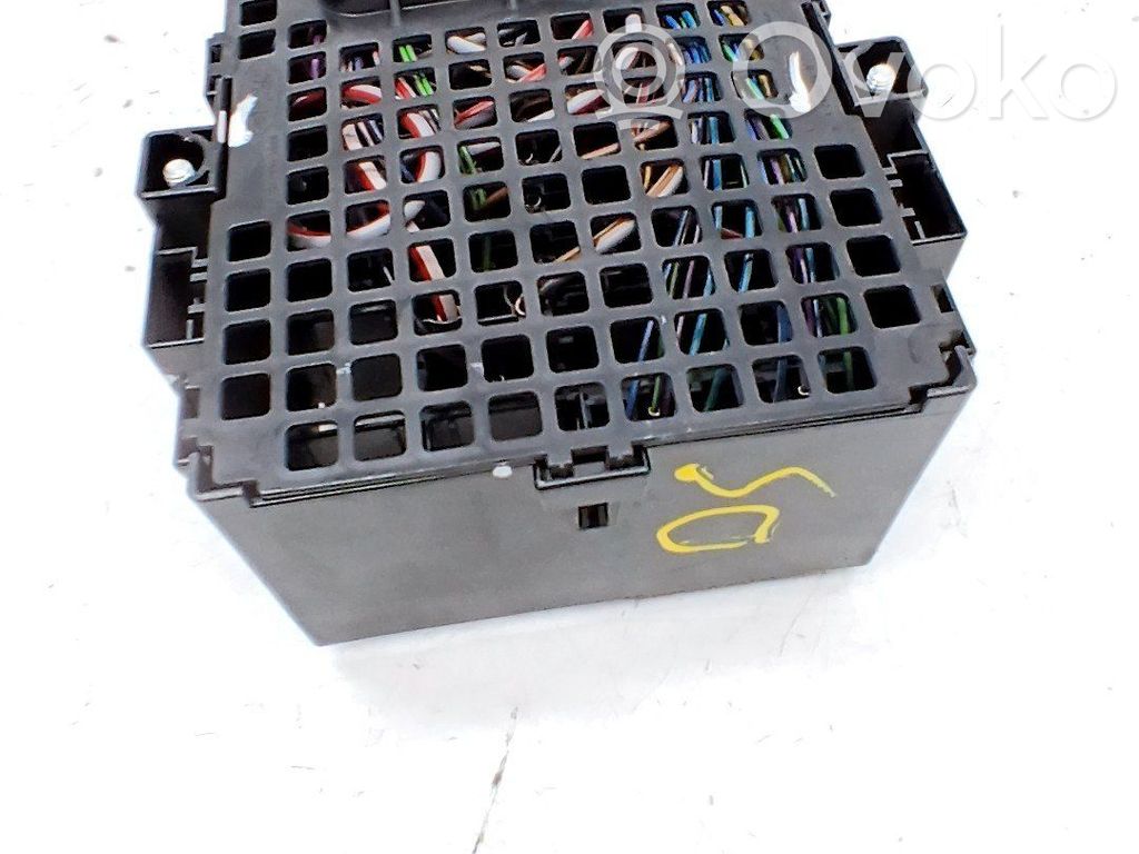 Módulo de fusible   8V5114A175AA