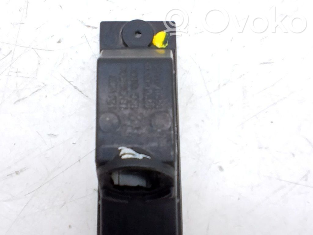 Lampă număr   92520D3000