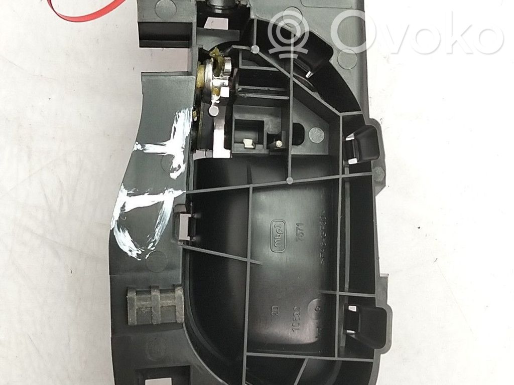 Citroen C4 I Picasso Takaoven sisäkahva 