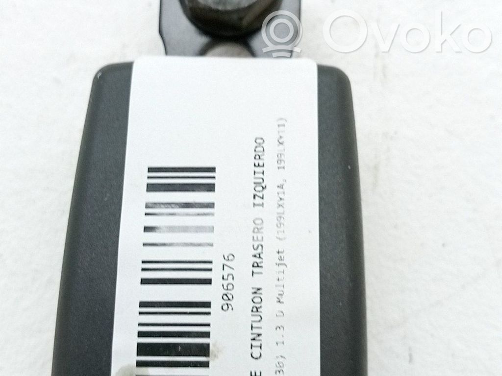 Fiat 500L Hebilla del cinturón de seguridad trasero