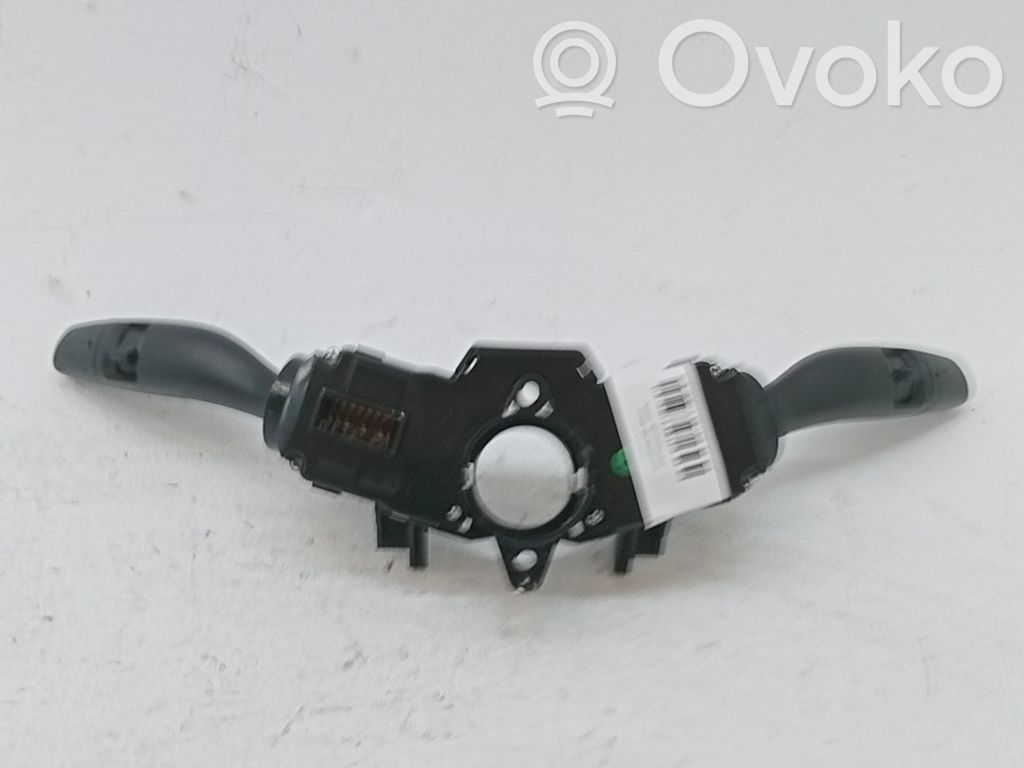 KIA Rio Boutons / interrupteurs volant