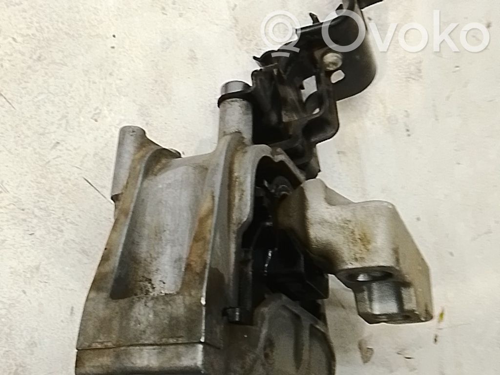 Volkswagen Golf VI Supporto di montaggio del motore