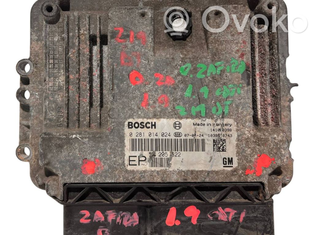 Opel Zafira B Unitate/modul de control motor 