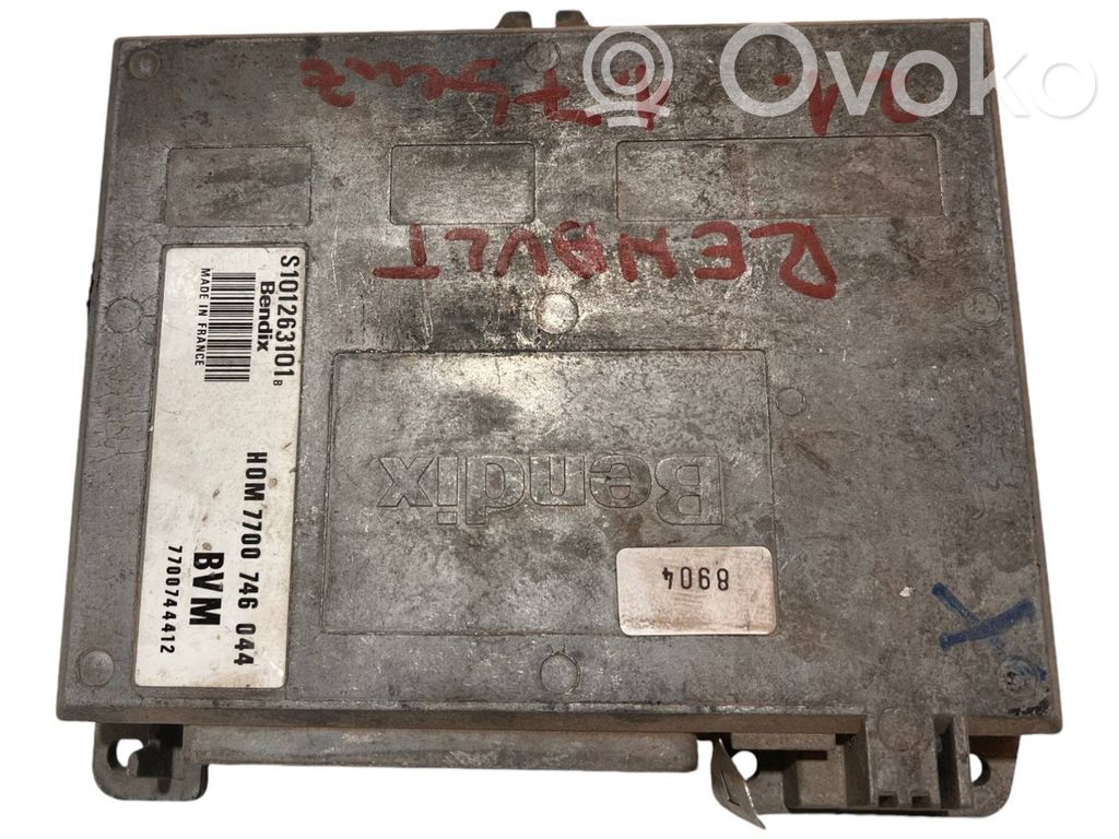 Renault 19 Engine control unit/module 