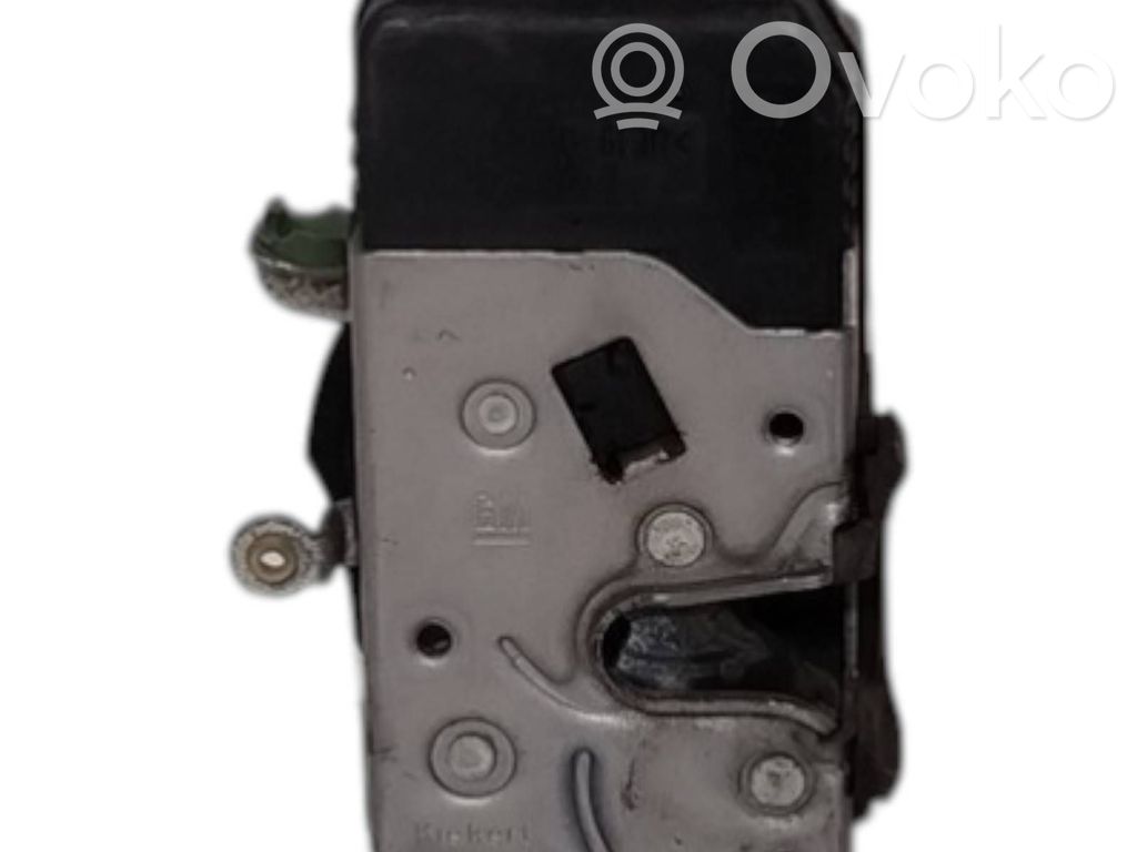 Opel Corsa C Front door lock 