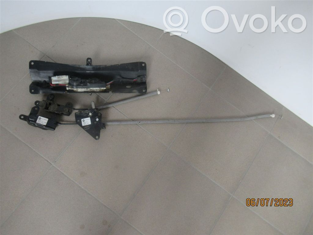 Tailgate/trunk/boot lock/catch/latch   977706105