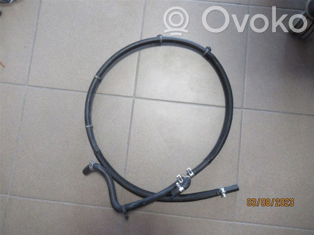Headlight washer hose/pipe