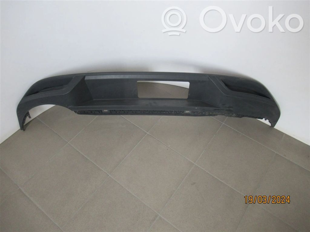 Volkswagen Golf VII Moldura inferior del parachoques trasero 