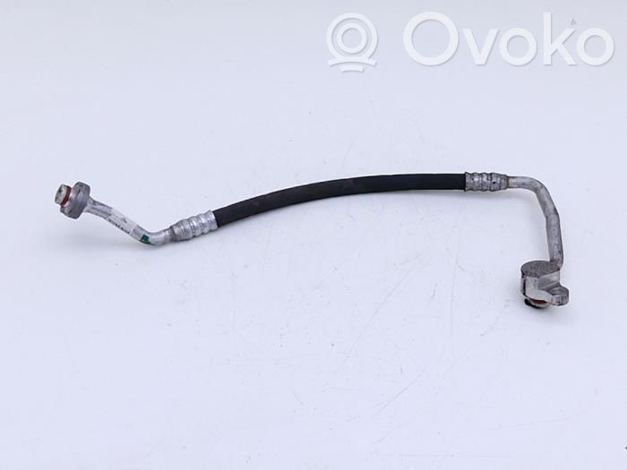 Volvo V40 Ilmastointilaitteen putki (A/C) 
