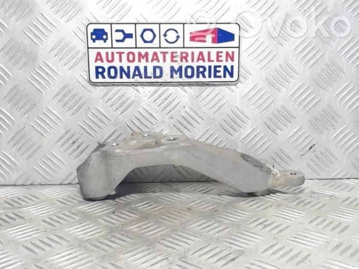 Opel Mokka Supporto di montaggio scatola del cambio 