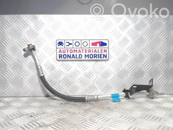 Ford Focus Ilmastointilaitteen putki (A/C) 