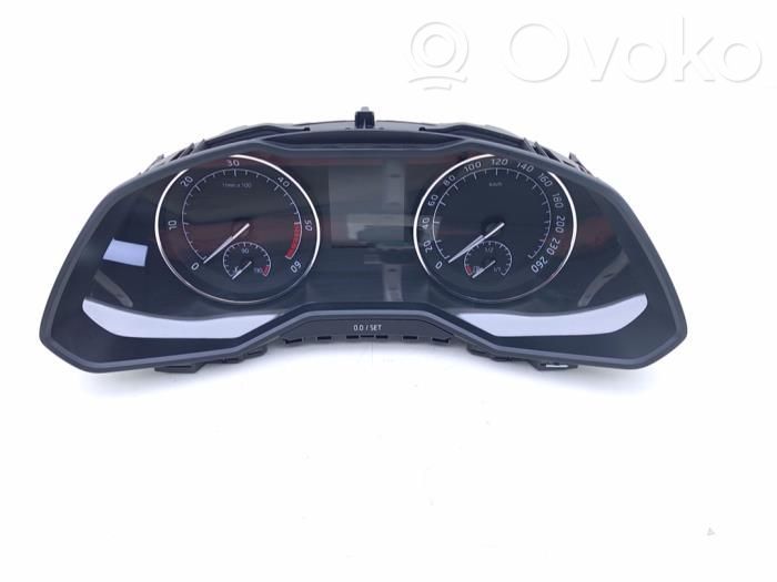 Skoda Superb B8 (3V) Speedometer (instrument cluster) 