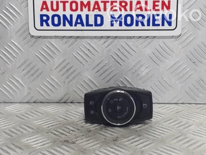 Light switch   E4B513A024BC,E4B513A024BC
