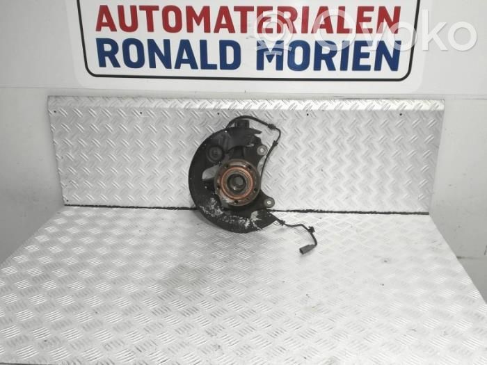 Peugeot 308 Achsschenkel vorne 